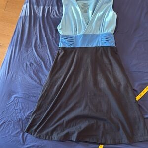 Color block bue midi dress , sleeveless